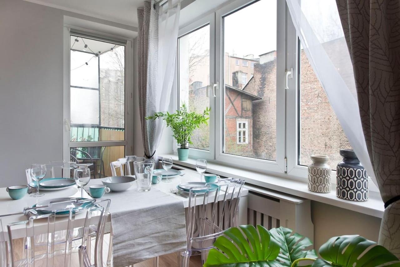Stay Hip In Vibrant Centrally Located Apartment In Old Town 格但斯克 外观 照片