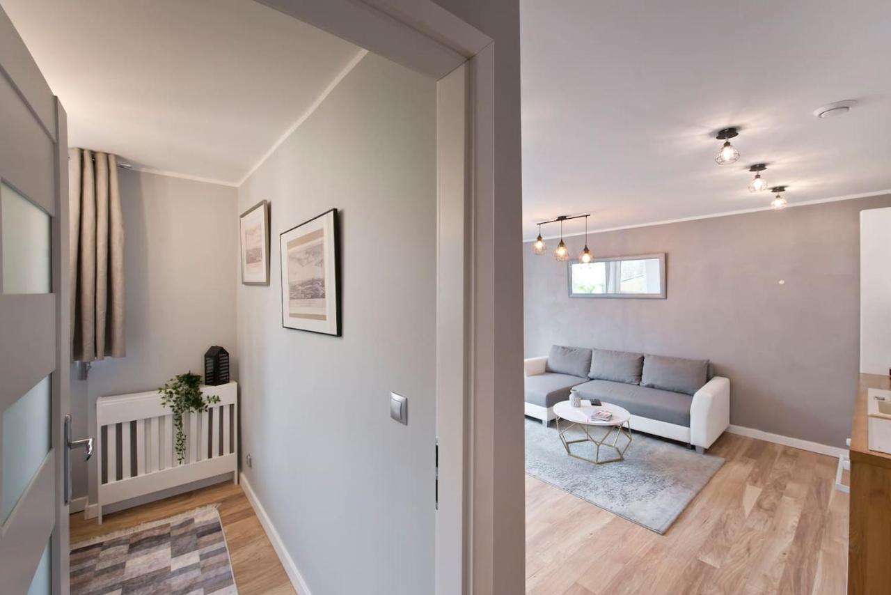 Stay Hip In Vibrant Centrally Located Apartment In Old Town 格但斯克 外观 照片